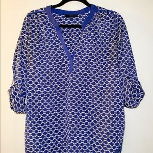 Blue & White Geometric Top, 3/4 Sleeves, Size L
